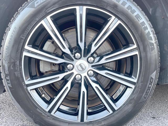 ＸＣ６０ Ｄ４　ＡＷＤ　インスクリプション　サンルーフ　茶革シート　車間警告機能　純正ナビＴＶ　３６０度カメラ　アダプティブクルーズ　全席シートヒーター　ベンチレーション　レーンキープ　ブラインドスポット　ＨＵＤ　純正１９インチアルミ　ＥＴＣ（60枚目）