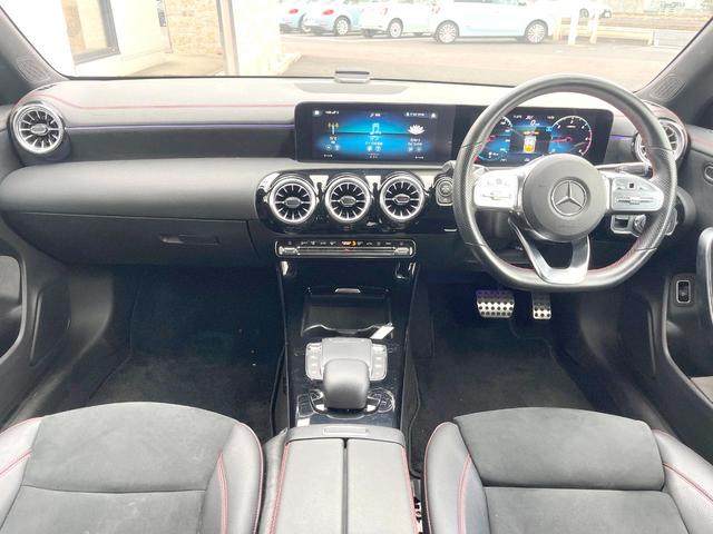 CLAクラス シューティングブレーク CLA200d シューティングブレークAMGラインP レーダーセーフティPKG 純正ナビTV バックカメラ パワーシート・ヒーター パワーバックドア LEDヘッド ハーフレザーシート キーレスゴー 純正18インチアルミ ETC 禁煙車(2枚目)