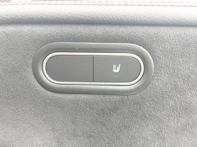 CLAクラス シューティングブレーク CLA200d シューティングブレークAMGラインP レーダーセーフティPKG 純正ナビTV バックカメラ パワーシート・ヒーター パワーバックドア LEDヘッド ハーフレザーシート キーレスゴー 純正18インチアルミ ETC 禁煙車(6枚目)