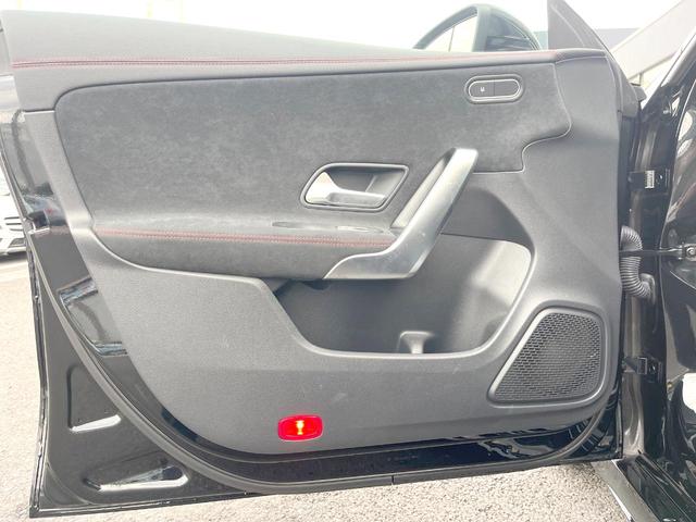 CLAクラス シューティングブレーク CLA200d シューティングブレークAMGラインP レーダーセーフティPKG 純正ナビTV バックカメラ パワーシート・ヒーター パワーバックドア LEDヘッド ハーフレザーシート キーレスゴー 純正18インチアルミ ETC 禁煙車(49枚目)