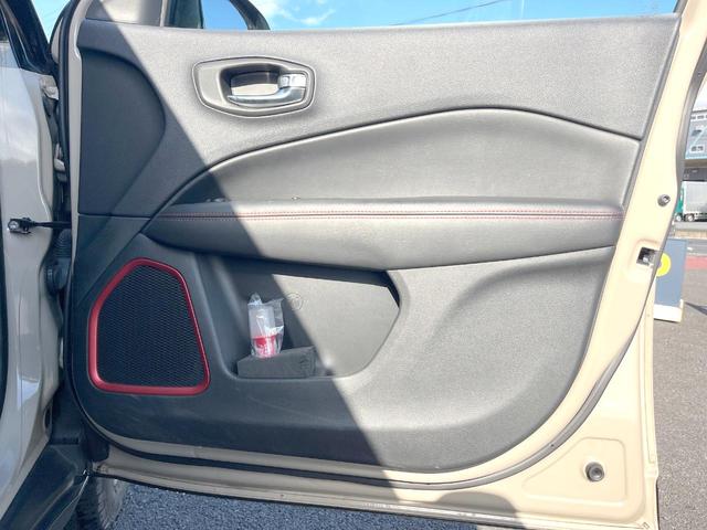 ジープ・コンパス トレイルホーク 252台限定車 純正ナビTV AppleCarPlay バックカメラ アダプティブクルコン HIDヘッドランプ オートハイビーム 純正17インチAW ハーフレザー パークアシスト ETC 禁煙車(44枚目)