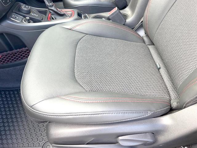 ジープ・コンパス トレイルホーク 252台限定車 純正ナビTV AppleCarPlay バックカメラ アダプティブクルコン HIDヘッドランプ オートハイビーム 純正17インチAW ハーフレザー パークアシスト ETC 禁煙車(49枚目)