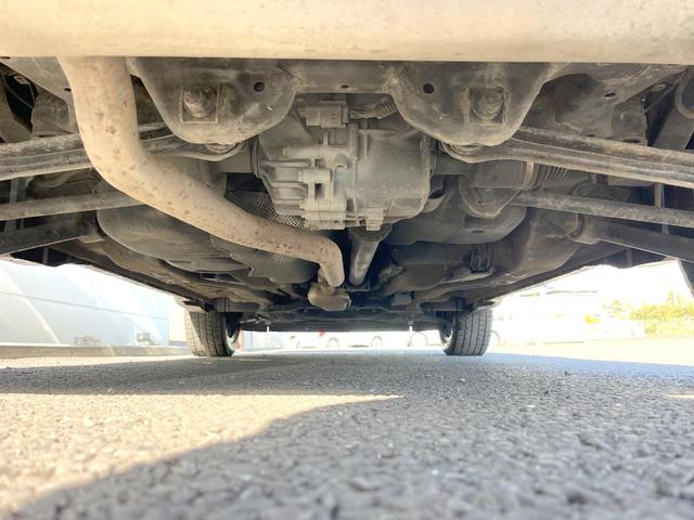 ジープ・コンパス Ｓモデル　２６０台限定車　黒革　純正ナビＴＶ　ＡｐｐｌｅＣａｒＰｌａｙ　バックカメラ　アダプティブクルコン　Ｂｅａｔｓサウンド　シートヒーター　ＨＩＤヘッド　オートハイビーム　パワーバックドア　ＥＴＣ　禁煙（20枚目）