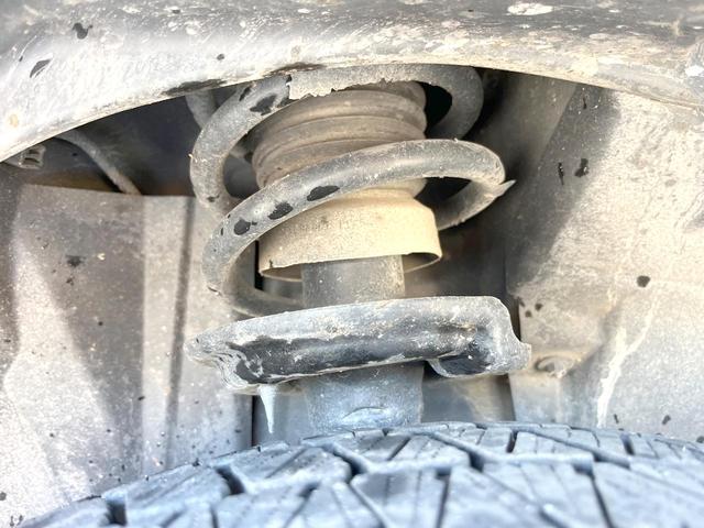 ジープ・コンパス Ｓモデル　２６０台限定車　黒革　純正ナビＴＶ　ＡｐｐｌｅＣａｒＰｌａｙ　バックカメラ　アダプティブクルコン　Ｂｅａｔｓサウンド　シートヒーター　ＨＩＤヘッド　オートハイビーム　パワーバックドア　ＥＴＣ　禁煙（23枚目）