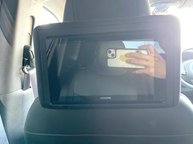 ジープ・コンパス Ｓモデル　２６０台限定車　黒革　純正ナビＴＶ　ＡｐｐｌｅＣａｒＰｌａｙ　バックカメラ　アダプティブクルコン　Ｂｅａｔｓサウンド　シートヒーター　ＨＩＤヘッド　オートハイビーム　パワーバックドア　ＥＴＣ　禁煙（28枚目）