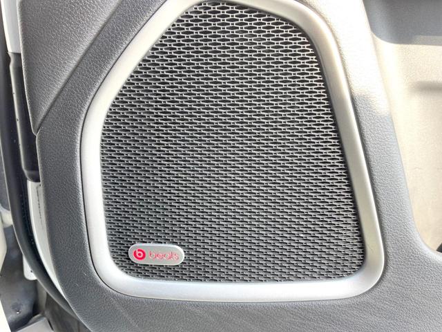 ジープ・コンパス Ｓモデル　２６０台限定車　黒革　純正ナビＴＶ　ＡｐｐｌｅＣａｒＰｌａｙ　バックカメラ　アダプティブクルコン　Ｂｅａｔｓサウンド　シートヒーター　ＨＩＤヘッド　オートハイビーム　パワーバックドア　ＥＴＣ　禁煙（29枚目）