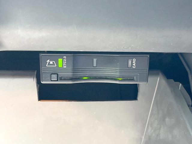 ジープ・コンパス Ｓモデル　２６０台限定車　黒革　純正ナビＴＶ　ＡｐｐｌｅＣａｒＰｌａｙ　バックカメラ　アダプティブクルコン　Ｂｅａｔｓサウンド　シートヒーター　ＨＩＤヘッド　オートハイビーム　パワーバックドア　ＥＴＣ　禁煙（30枚目）