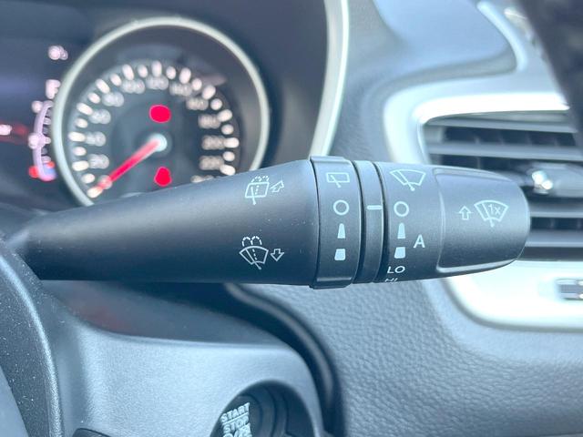 ジープ・コンパス Ｓモデル　２６０台限定車　黒革　純正ナビＴＶ　ＡｐｐｌｅＣａｒＰｌａｙ　バックカメラ　アダプティブクルコン　Ｂｅａｔｓサウンド　シートヒーター　ＨＩＤヘッド　オートハイビーム　パワーバックドア　ＥＴＣ　禁煙（37枚目）