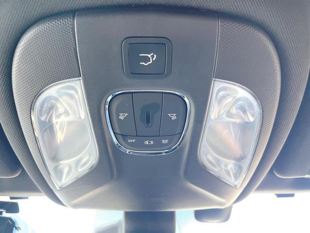 ジープ・コンパス Ｓモデル　２６０台限定車　黒革　純正ナビＴＶ　ＡｐｐｌｅＣａｒＰｌａｙ　バックカメラ　アダプティブクルコン　Ｂｅａｔｓサウンド　シートヒーター　ＨＩＤヘッド　オートハイビーム　パワーバックドア　ＥＴＣ　禁煙（46枚目）