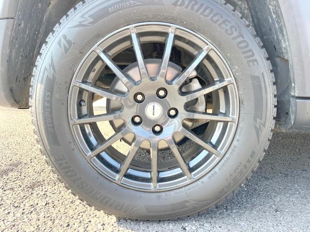 ジープ・コンパス Ｓモデル　２６０台限定車　黒革　純正ナビＴＶ　ＡｐｐｌｅＣａｒＰｌａｙ　バックカメラ　アダプティブクルコン　Ｂｅａｔｓサウンド　シートヒーター　ＨＩＤヘッド　オートハイビーム　パワーバックドア　ＥＴＣ　禁煙（58枚目）