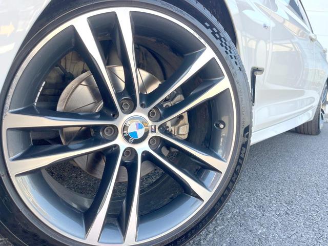 3シリーズ 320dグランツーリスモ Mスポーツ 革シートセット 黒革シート シートヒーター 純正ナビ リアビューカメラ アクティブクルーズコントロール パークディスタンスコントロール 純正19インチアルミホイール パドルシフト コンフォートアクセス(14枚目)