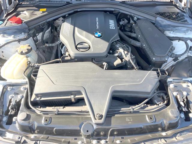 3シリーズ 320dグランツーリスモ Mスポーツ 革シートセット 黒革シート シートヒーター 純正ナビ リアビューカメラ アクティブクルーズコントロール パークディスタンスコントロール 純正19インチアルミホイール パドルシフト コンフォートアクセス(19枚目)