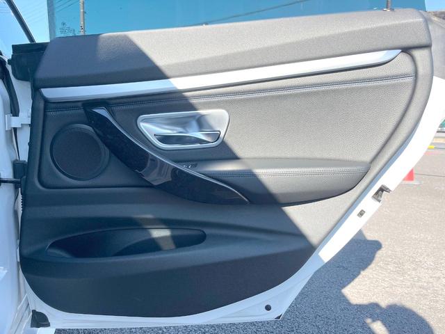 3シリーズ 320dグランツーリスモ Mスポーツ 革シートセット 黒革シート シートヒーター 純正ナビ リアビューカメラ アクティブクルーズコントロール パークディスタンスコントロール 純正19インチアルミホイール パドルシフト コンフォートアクセス(54枚目)