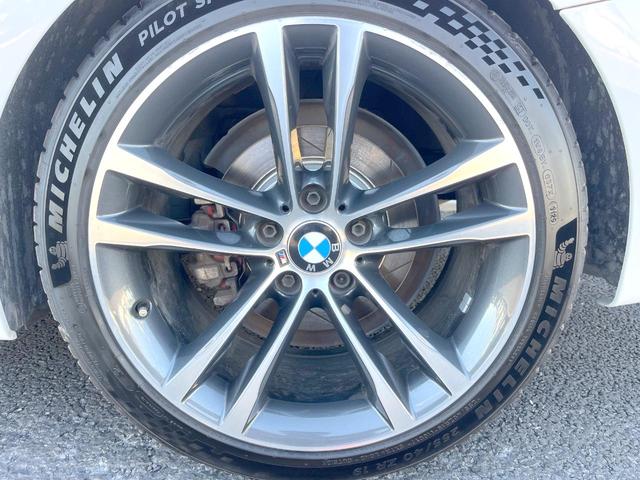 3シリーズ 320dグランツーリスモ Mスポーツ 革シートセット 黒革シート シートヒーター 純正ナビ リアビューカメラ アクティブクルーズコントロール パークディスタンスコントロール 純正19インチアルミホイール パドルシフト コンフォートアクセス(60枚目)