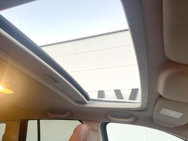 ジープ・コンパス リミテッド サンルーフ 茶革シート 前席シートヒーター carrozzeria製ナビ フルセグ Bluetooth接続 バックカメラ クルコン プライバシーガラス ルーフレール 純正18インチアルミ ETC(4枚目)