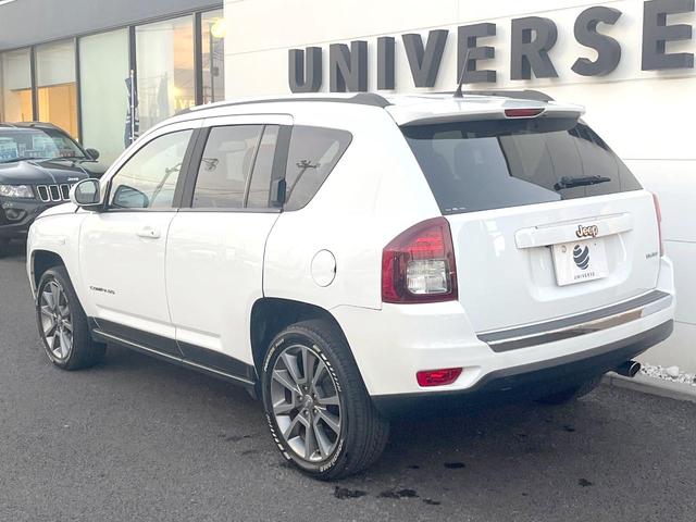 ジープ・コンパス リミテッド サンルーフ 茶革シート 前席シートヒーター carrozzeria製ナビ フルセグ Bluetooth接続 バックカメラ クルコン プライバシーガラス ルーフレール 純正18インチアルミ ETC(25枚目)