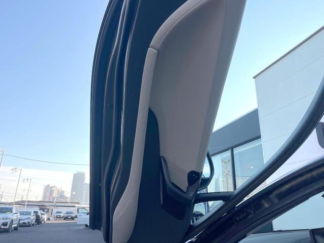 i8 ベースグレード インテリアデザインCARPO 拡張機能付LEDヘッド ストレージPKG アイボリー革シート harman/kardonサウンド 純正ナビ バックカメラ シートヒーター クルーズコントロール ETC(29枚目)