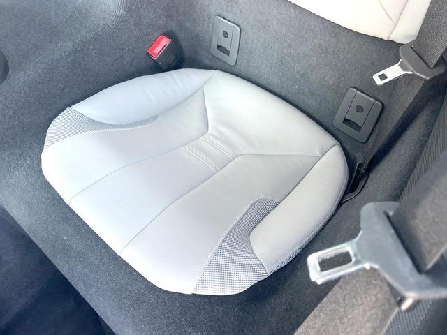 i8 ベースグレード インテリアデザインCARPO 拡張機能付LEDヘッド ストレージPKG アイボリー革シート harman/kardonサウンド 純正ナビ バックカメラ シートヒーター クルーズコントロール ETC(33枚目)