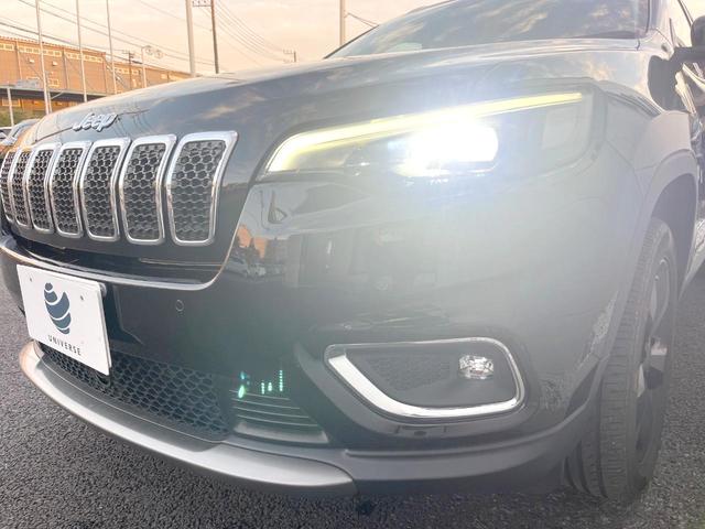 ジープ・チェロキー リミテッド　黒革シート　純正ナビＴＶ　ＡｐｐｌｅＣａｒＰｌａｙ　バックカメラ　アダプティブクルーズコントロール　パワーシート・ヒーター・ベンチレーション　パワーバックドア　ＬＥＤヘッド　ＥＴＣ　禁煙車（14枚目）