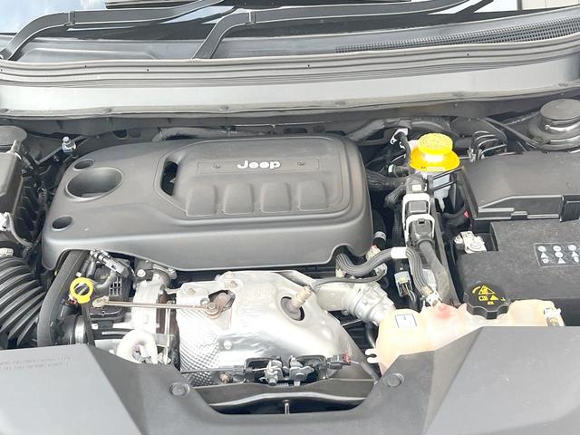 ジープ・チェロキー リミテッド　黒革シート　純正ナビＴＶ　ＡｐｐｌｅＣａｒＰｌａｙ　バックカメラ　アダプティブクルーズコントロール　パワーシート・ヒーター・ベンチレーション　パワーバックドア　ＬＥＤヘッド　ＥＴＣ　禁煙車（20枚目）