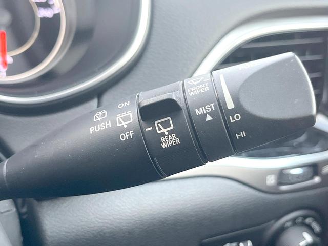 ジープ・チェロキー リミテッド　黒革シート　純正ナビＴＶ　ＡｐｐｌｅＣａｒＰｌａｙ　バックカメラ　アダプティブクルーズコントロール　パワーシート・ヒーター・ベンチレーション　パワーバックドア　ＬＥＤヘッド　ＥＴＣ　禁煙車（43枚目）