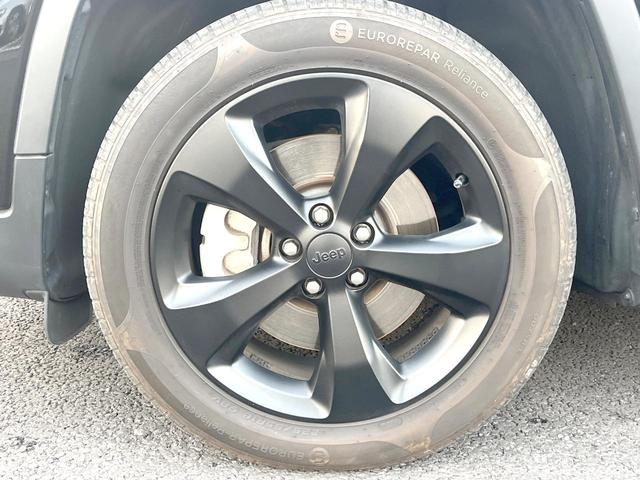 ジープ・チェロキー リミテッド　黒革シート　純正ナビＴＶ　ＡｐｐｌｅＣａｒＰｌａｙ　バックカメラ　アダプティブクルーズコントロール　パワーシート・ヒーター・ベンチレーション　パワーバックドア　ＬＥＤヘッド　ＥＴＣ　禁煙車（62枚目）