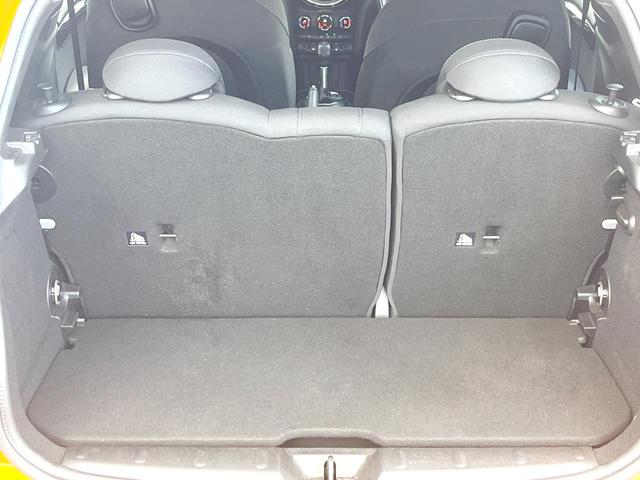 ＭＩＮＩ クーパーＳ　１オーナー　３ドア　ジンジャーＰＫＧ　純正ナビ　バックカメラ　クルコン　オプション１７インチＡＷ　ドライビングモード　ＬＥＤヘッド　ファブリックシート　オートエアコン　Ｂｌｕｅｔｏｏｔｈ　ＥＴＣ（11枚目）