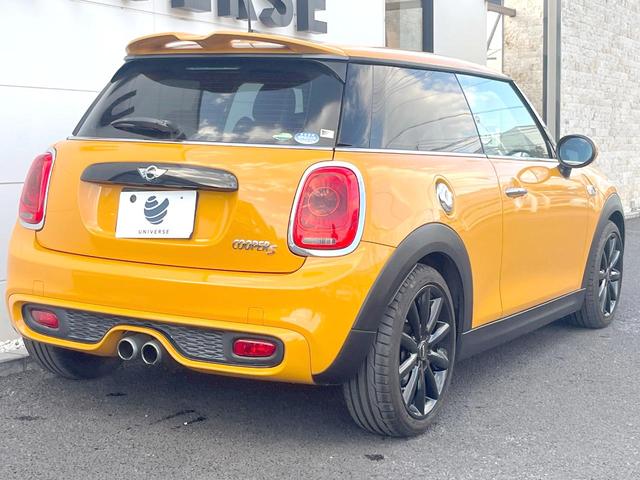 ＭＩＮＩ クーパーＳ　１オーナー　３ドア　ジンジャーＰＫＧ　純正ナビ　バックカメラ　クルコン　オプション１７インチＡＷ　ドライビングモード　ＬＥＤヘッド　ファブリックシート　オートエアコン　Ｂｌｕｅｔｏｏｔｈ　ＥＴＣ（18枚目）