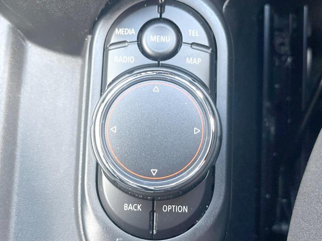 ＭＩＮＩ クーパーＳ　１オーナー　３ドア　ジンジャーＰＫＧ　純正ナビ　バックカメラ　クルコン　オプション１７インチＡＷ　ドライビングモード　ＬＥＤヘッド　ファブリックシート　オートエアコン　Ｂｌｕｅｔｏｏｔｈ　ＥＴＣ（35枚目）