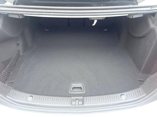 Eクラス E220d アバンギャルド スポーツ レザーエクスクルーシブPKG サンルーフ 黒革 Burmesterサウンド HUD 全席シートヒーター 電動リア レーダーセーフティPKG 純正ナビTV 360度カメラ LEDヘッドランプ ETC(10枚目)