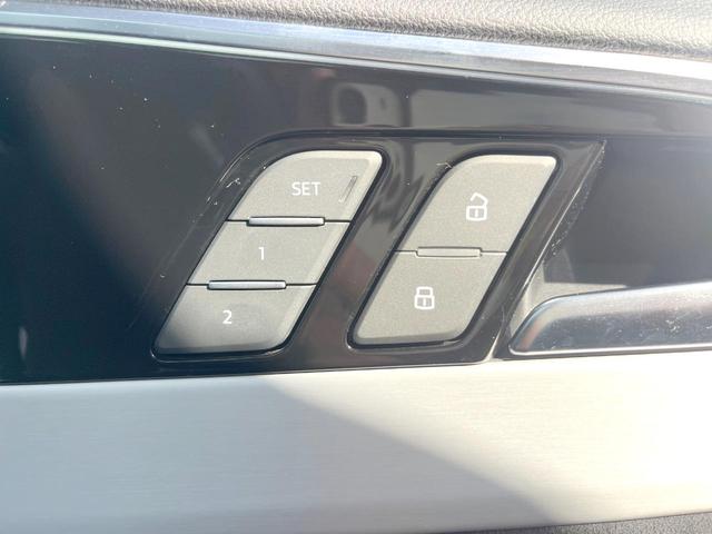 A4 ブラックスタイルプラス 1オーナー 150台限定 純正ナビ AppleCarPlay 全周囲カメラ アルカンターラコンビシート 全席シートヒーター パワーシート マトリクスLEDヘッド 純正19インチAW ETC 禁煙車(8枚目)