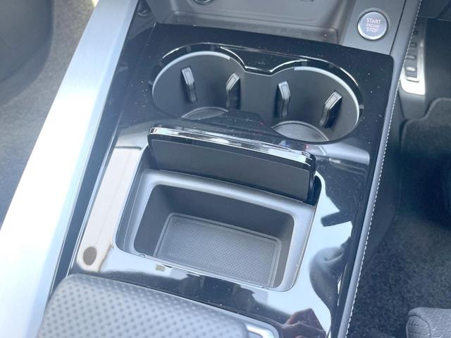 A4 ブラックスタイルプラス 1オーナー 150台限定 純正ナビ AppleCarPlay 全周囲カメラ アルカンターラコンビシート 全席シートヒーター パワーシート マトリクスLEDヘッド 純正19インチAW ETC 禁煙車(47枚目)