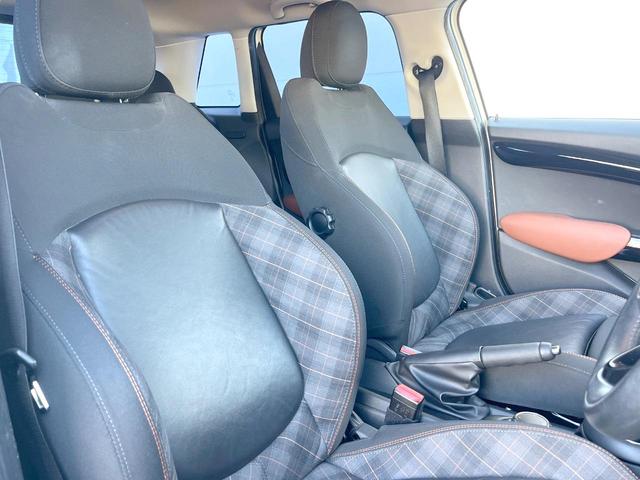 ＭＩＮＩ クーパーＤ　セブン　５ドア　特別仕様車　ナビゲーションＰＫＧ　ドライビングアシスト　ＬＥＤヘッド・フォグ　ヘッドアップディスプレイ　バックカメラ　アクティブクルーズコントロール　ハーフレザーシート　ＥＴＣ　禁煙車（9枚目）