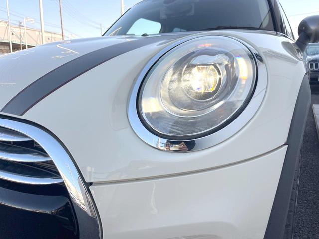 ＭＩＮＩ クーパーＤ　セブン　５ドア　特別仕様車　ナビゲーションＰＫＧ　ドライビングアシスト　ＬＥＤヘッド・フォグ　ヘッドアップディスプレイ　バックカメラ　アクティブクルーズコントロール　ハーフレザーシート　ＥＴＣ　禁煙車（13枚目）