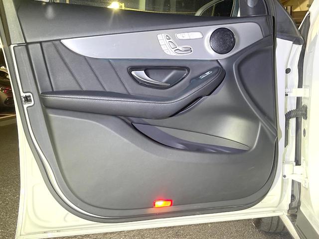 ＧＬＣ ＧＬＣ２２０ｄ　４マチックスポーツ　レーダーセフティＰＫＧ　純正ナビＴＶ　３６０度カメラ　ヘッドアップディスプレイ　パワーシート　全席シートヒーター　パワーバックドア　ＬＥＤヘッドランプ　オートマチックハイビーム　純正１９インチＡＷ（42枚目）