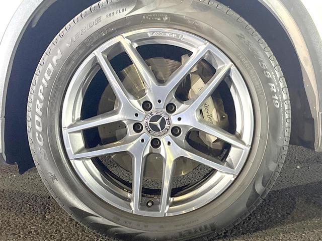 ＧＬＣ ＧＬＣ２２０ｄ　４マチックスポーツ　レーダーセフティＰＫＧ　純正ナビＴＶ　３６０度カメラ　ヘッドアップディスプレイ　パワーシート　全席シートヒーター　パワーバックドア　ＬＥＤヘッドランプ　オートマチックハイビーム　純正１９インチＡＷ（50枚目）