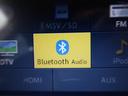 ●Bluetooth:お手持ちの携帯電話やスマートフォン、iPodなどとワイヤレス接続することにより、ハンズフリー通話や室内スピーカーより臨場感溢れるミュージック再生をお楽しみいただけます!