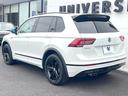 ＴＤＩ　４モーション　Ｒライン　ブラックスタイル　１オーナー　４５０台限定車　ＡｐｐｌｅＣａｒＰｌａｙ　純正ナビＴＶ　３６０度カメラ　アダプティブクルコン　純正１９インチＡＷ　ヘッドアップディスプレイ　パワーバックドア　全席シートヒーター　禁煙車（24枚目）