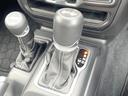 サハラ　１オーナー　黒革シート　ＡｐｐｌｅＣａｒＰｌａｙ　純正ナビＴＶ　バックカメラ　アダプティブクルコン　シートヒーター　純正１８インチＡＷ　パークアシスト　ブラインドスポットモニター　ＥＴＣ　禁煙車（24枚目）