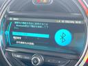 クーパー　５ドア　黒革シート　ＬＥＤライトＰＫＧ　ペッパーＰＫＧ　ＯＰ１６インチＡＷ　純正ナビ　フルセグ　バックカメラ　コンフォートアクセス　ドライビングアシスト　オートエアコン　オートライト　ＥＴＣ　禁煙車（47枚目）