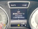 ＧＬＡ１８０　スポーツホワイト＆ブラックエディション　２２０台限定車　レーダーセーフティＰＫＧ　純正ナビ　バックカメラ　パワーシート・ヒーター　ハーフレザーシート　純正１９インチブラックアルミ　レッドシートベルト　パワーバックドア　ＥＴＣ　禁煙車（30枚目）