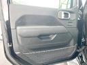 サハラ　黒革　ＡｐｐｌｅＣａｒＰｌａｙ　純正ナビＴＶ　バックカメラ　アダプティブクルーズコントロール　シートヒーター　ステアリングヒーター　純正１８インチＡＷ　ＬＥＤヘッドランプ　ＥＴＣ　禁煙車（66枚目）