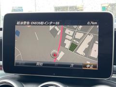 ●メルセデスベンツ純正ナビ：一体感のあるナビは、高級感ある車内を演出してくれます。オーディオ機能も充実しておりますので、運転もより楽しめます♪ 4