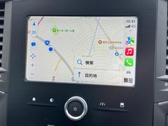 ●Ａｐｐｌｅ　Ｃａｒ　Ｐｌａｙ：スマホとの有線接続で、ナビ・オーディオ再生などスマホのアプリ機能が画面でも使える便利機能です！ 4