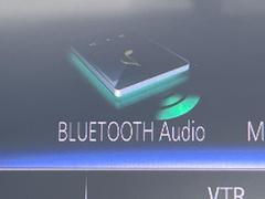 ●Ｂｌｕｅｔｏｏｔｈ：お手持ちのスマートフォンなどと接続し、ハンズフリー通話や臨場感溢れるミュージック再生をお楽しみいただけます。無線接続ですので煩わしさもありません♪ 7