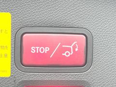 ●パワーバックドア：ワンタッチでリアゲートの開閉ができ、荷物などで両手が塞がっている状態でも簡単に開閉ができる便利機能です。 7