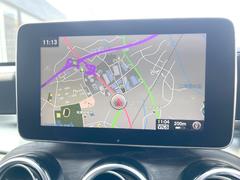 ●○○純正ナビ：一体感のあるナビは、高級感ある車内を演出してくれます。Ｂｌｕｅｔｏｏｔｈ再生などオーディオ機能も充実しておりますので、運転もより楽しめます♪ 3