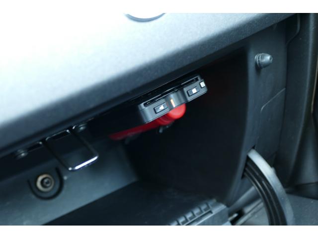 アバルト５９５ コンペティツィオーネ　左Ｈ　５ＭＴ　黄緑（30枚目）