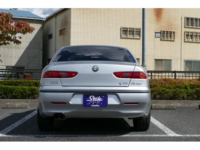アルファ156 2.5 V6 24V 右H 6MT シルバー(5枚目)