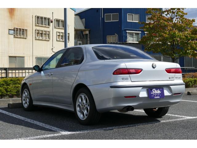 アルファ156 2.5 V6 24V 右H 6MT シルバー(6枚目)